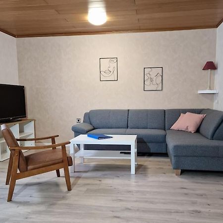 Grosszuegige Ferienwohnung 4+1 P. Büttelborn Exterior foto