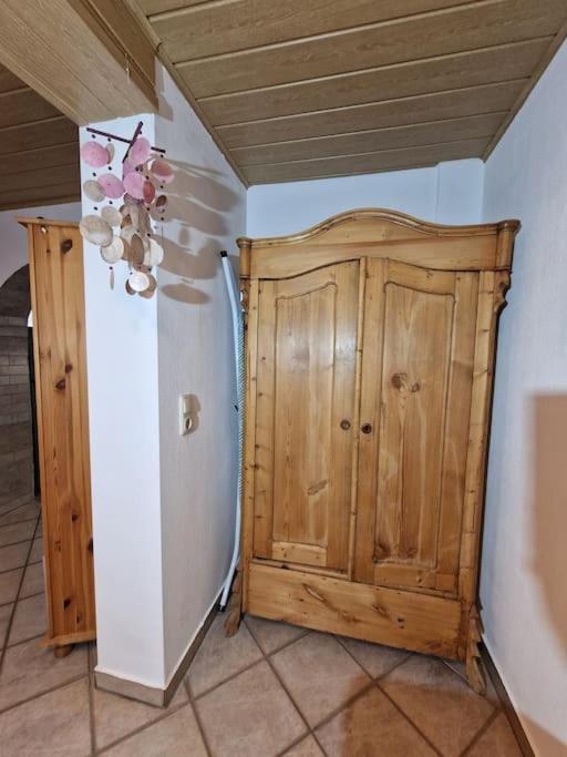 Grosszuegige Ferienwohnung 4+1 P. Büttelborn Exterior foto